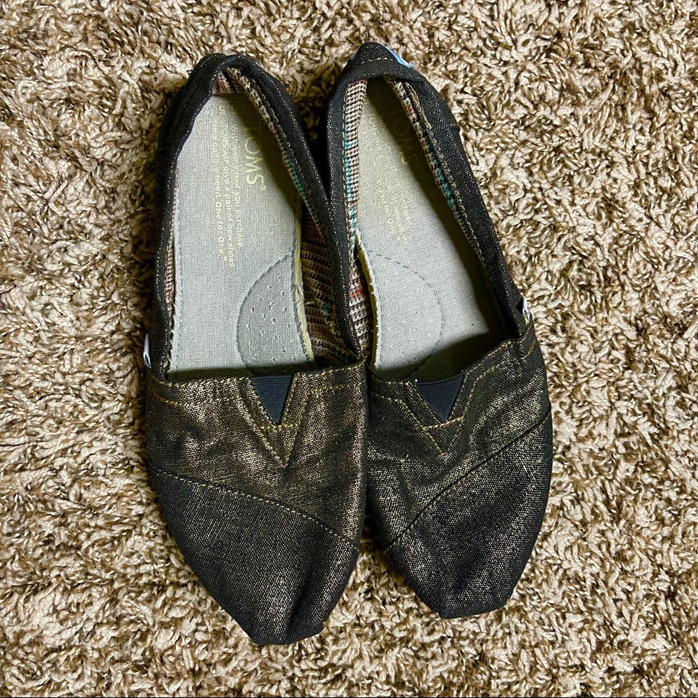 Toms shoes